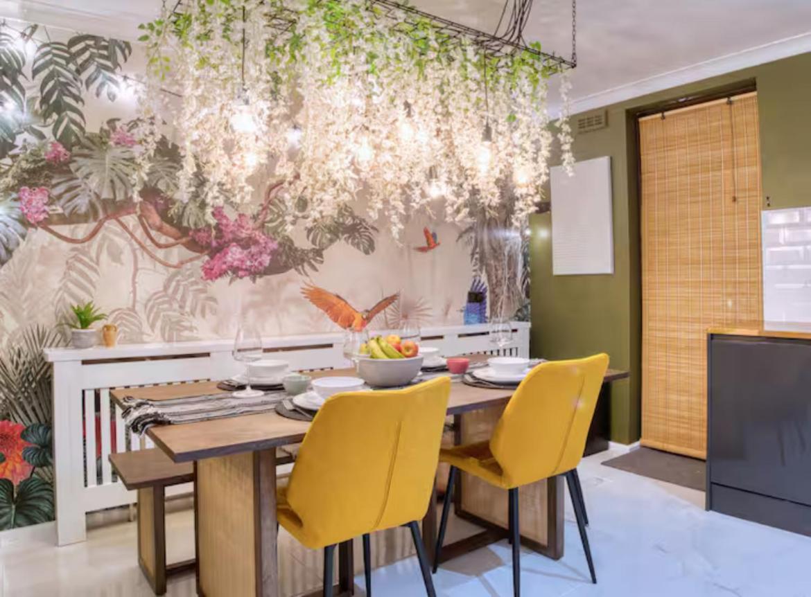 Вилла The Zen Den With Hot Tub And Garden Лондон Экстерьер фото